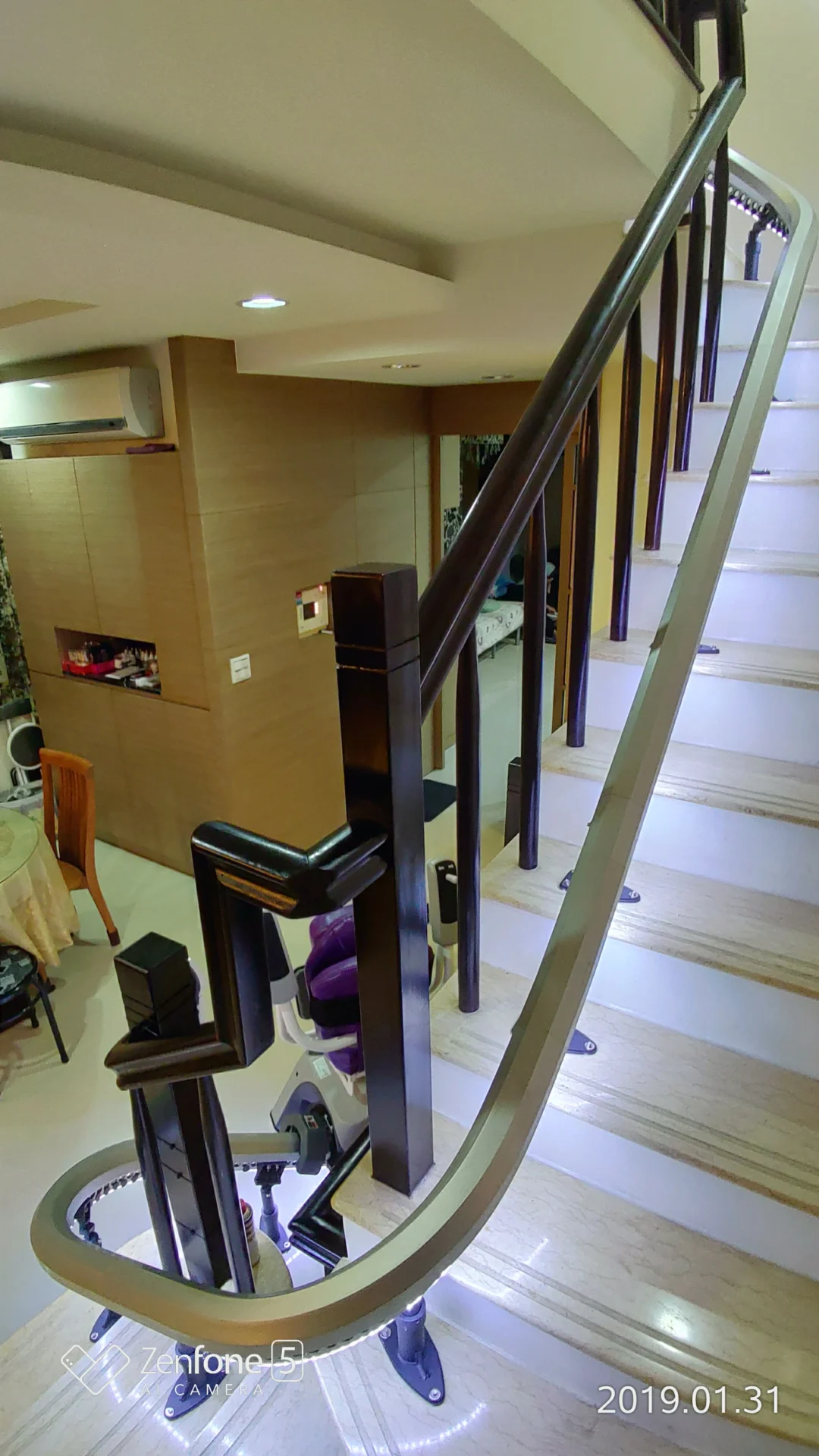 stairlift_case-double_lshaped_stairs-8-3