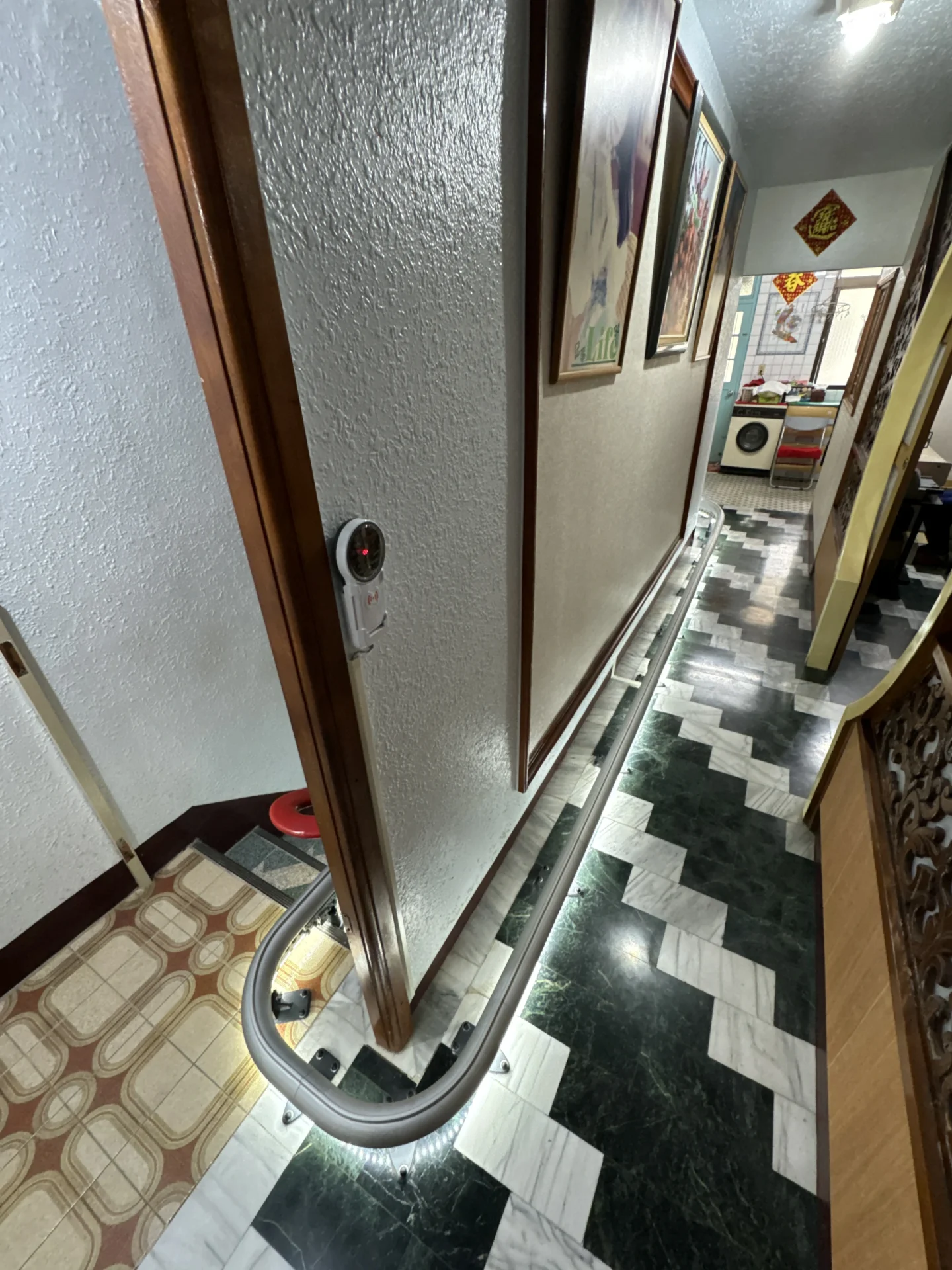 stairlift_case-double_straight_stairs-5-3