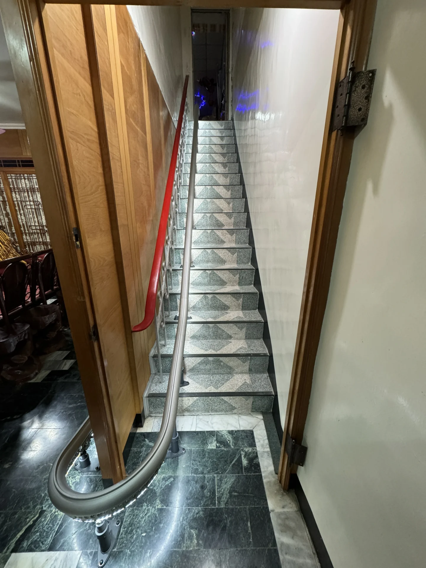 stairlift_case-double_straight_stairs-5-7