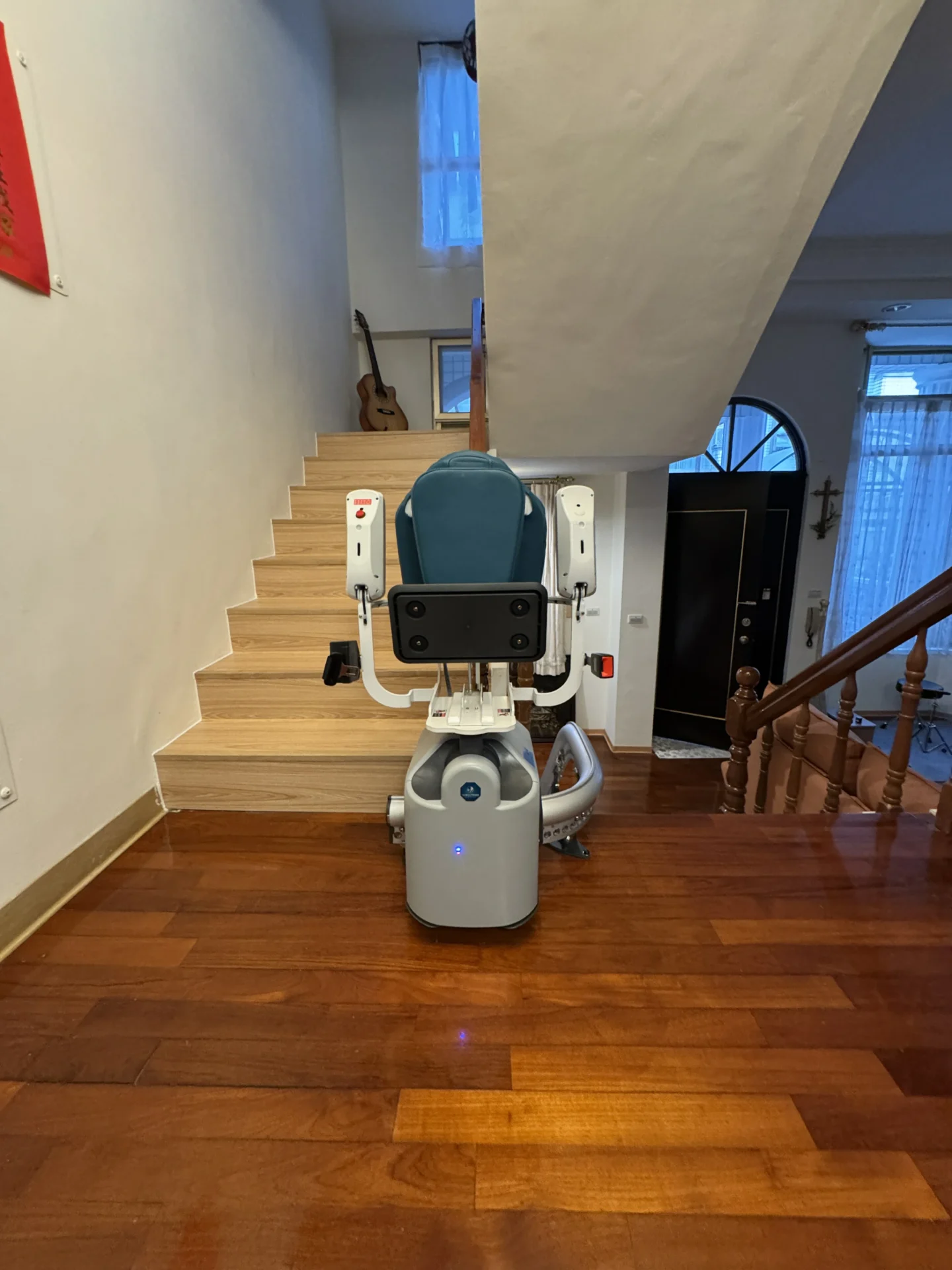stairlift_case-ushaped_stairs-12-8